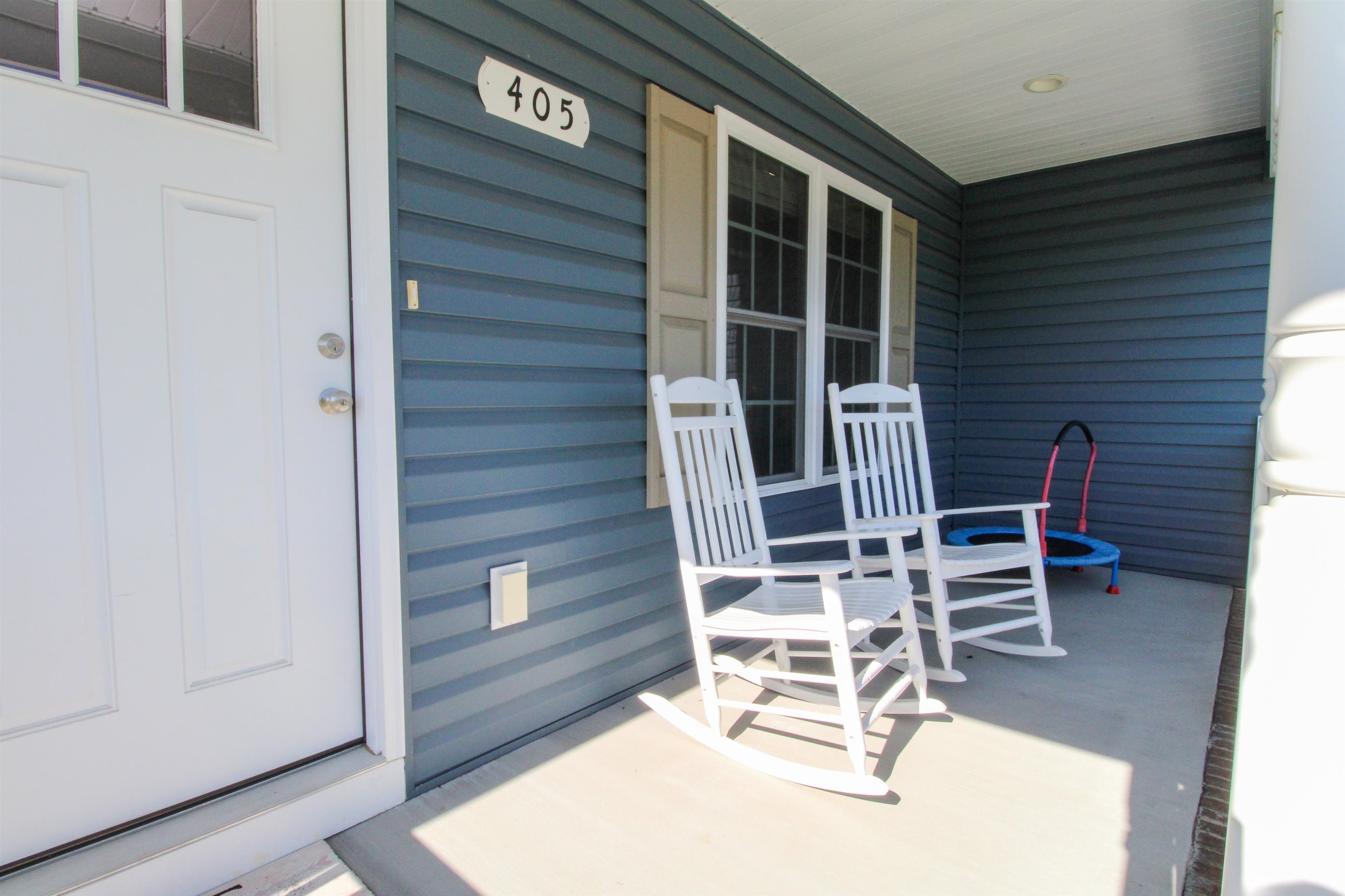 405 11TH ST, GROTTOES, Virginia 24441, 3 Bedrooms Bedrooms, ,2 BathroomsBathrooms,Residential,405 11TH ST,668468 MLS # 668468