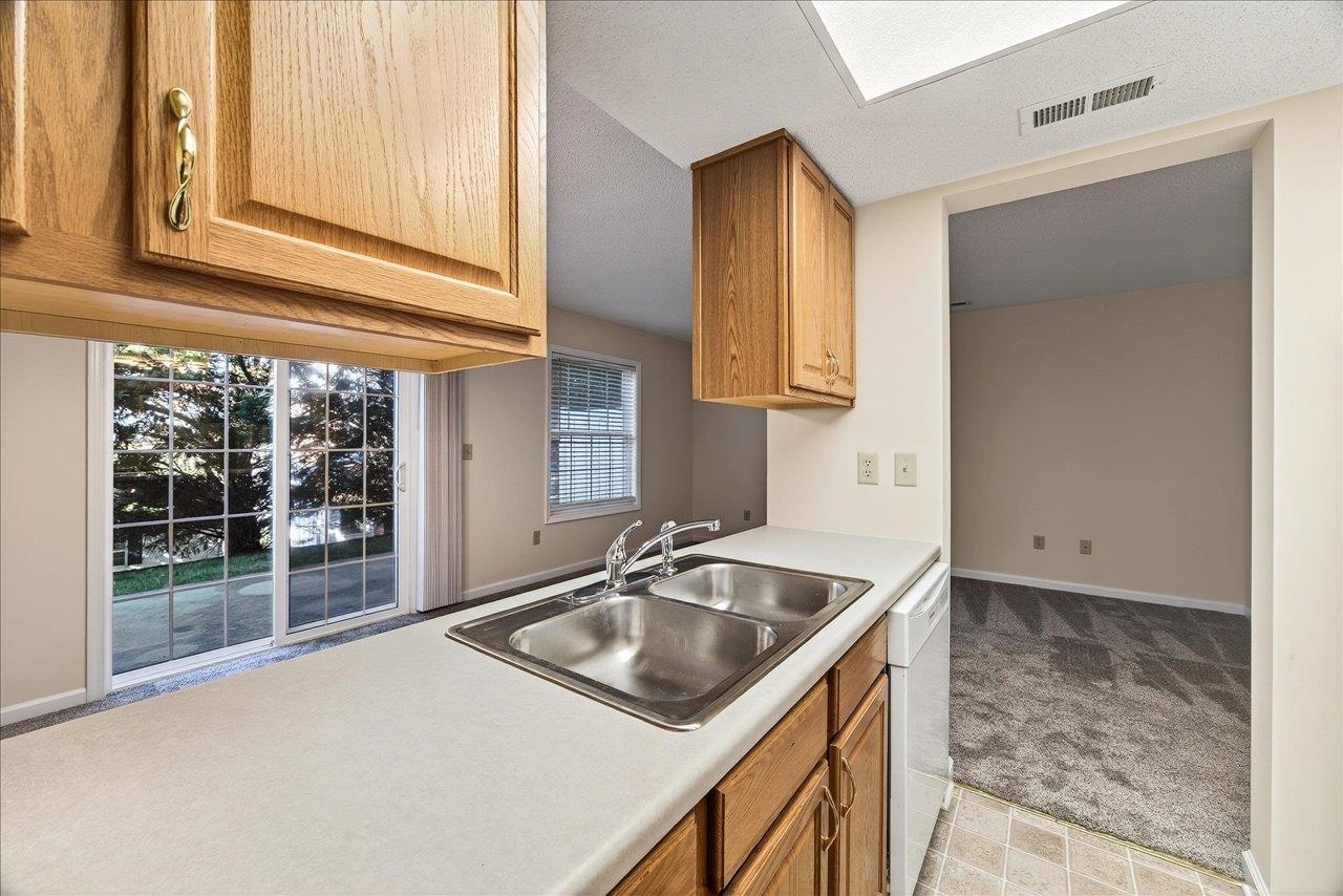 2455 TWIN GABLES CT, ROCKINGHAM, Virginia 22801, 3 Bedrooms Bedrooms, ,2 BathroomsBathrooms,Residential,2455 TWIN GABLES CT,668477 MLS # 668477