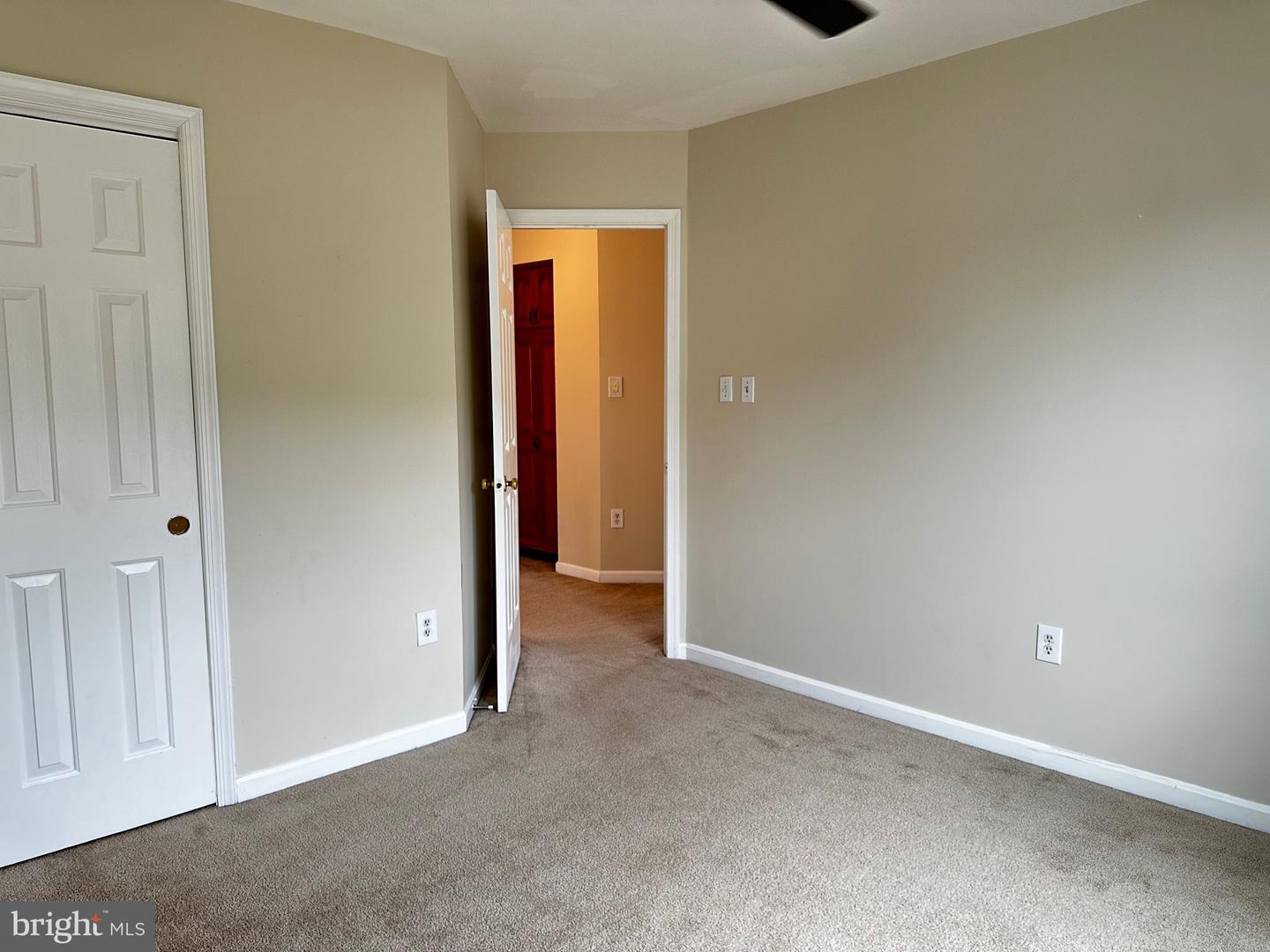 6517 SUMMERTON WAY, SPRINGFIELD, Virginia 22150, 3 Bedrooms Bedrooms, ,3 BathroomsBathrooms,Residential,For sale,6517 SUMMERTON WAY,VAFX2254460 MLS # VAFX2254460