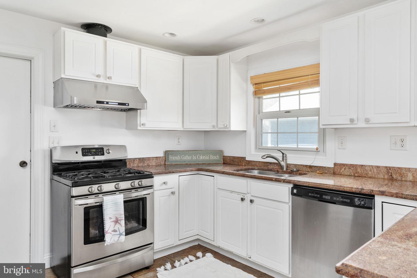 16 ALMA LN, COLONIAL BEACH, Virginia 22443, 3 Bedrooms Bedrooms, ,2 BathroomsBathrooms,Residential,For sale,16 ALMA LN,VAWE2009332 MLS # VAWE2009332