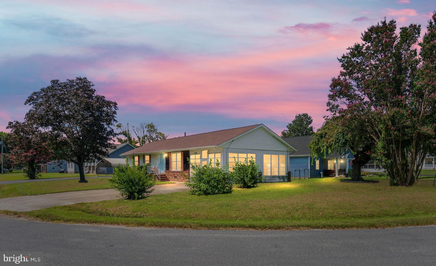 16 ALMA LN, COLONIAL BEACH, Virginia 22443, 3 Bedrooms Bedrooms, ,2 BathroomsBathrooms,Residential,For sale,16 ALMA LN,VAWE2009332 MLS # VAWE2009332