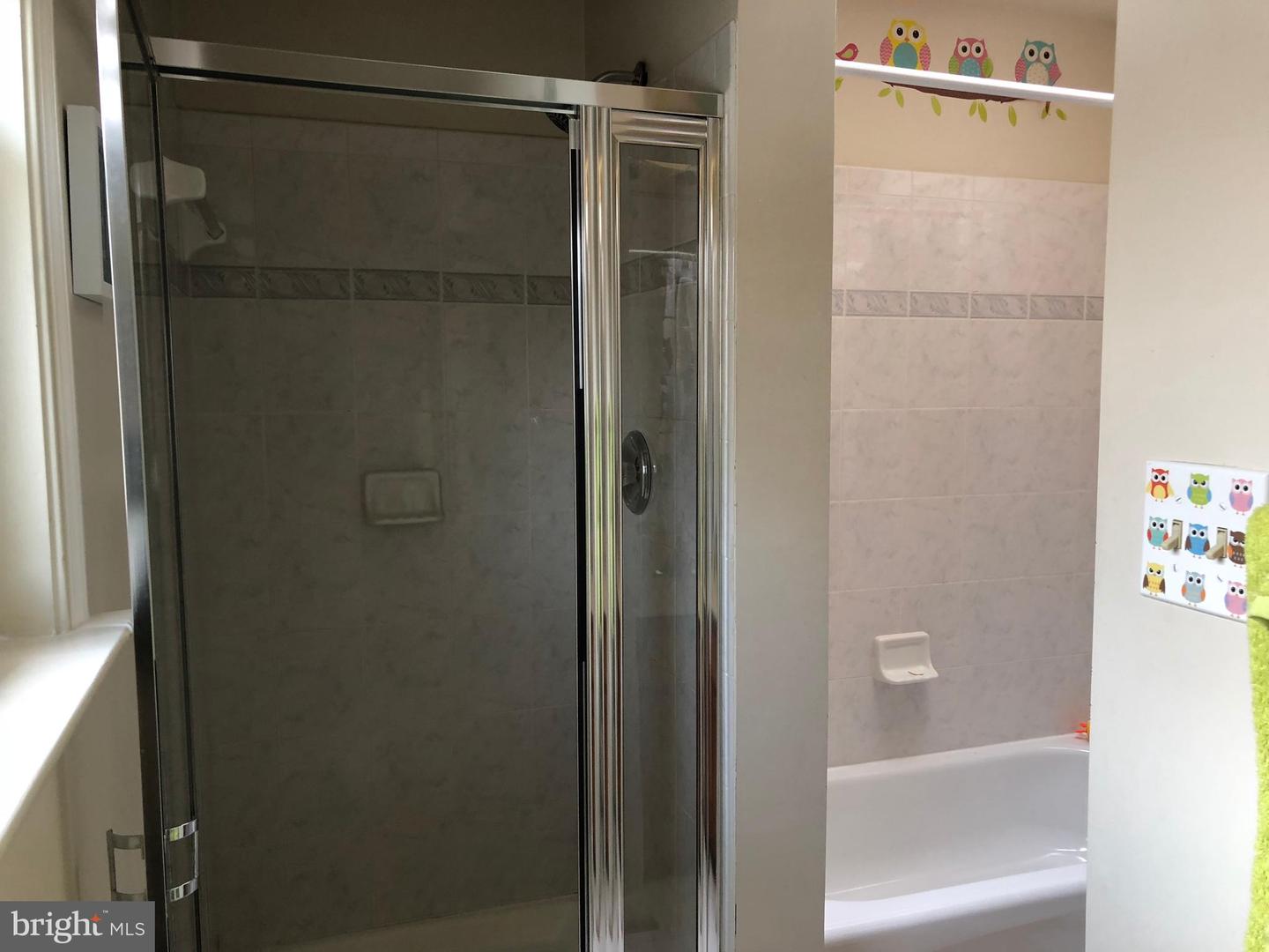 5886 RHODE ISLAND DR, WOODBRIDGE, Virginia 22193, 4 Bedrooms Bedrooms, ,3 BathroomsBathrooms,Residential,For sale,5886 RHODE ISLAND DR,VAPW2100418 MLS # VAPW2100418