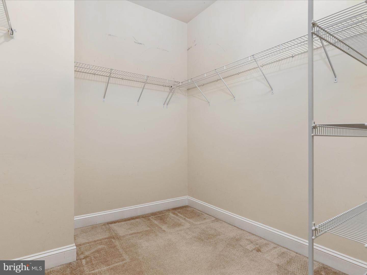 15997 GREYMILL MANOR DR, HAYMARKET, Virginia 20169, 3 Bedrooms Bedrooms, ,2 BathroomsBathrooms,Residential,For sale,15997 GREYMILL MANOR DR,VAPW2100526 MLS # VAPW2100526