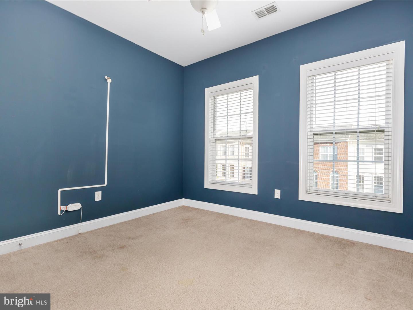 15997 GREYMILL MANOR DR, HAYMARKET, Virginia 20169, 3 Bedrooms Bedrooms, ,2 BathroomsBathrooms,Residential,For sale,15997 GREYMILL MANOR DR,VAPW2100526 MLS # VAPW2100526