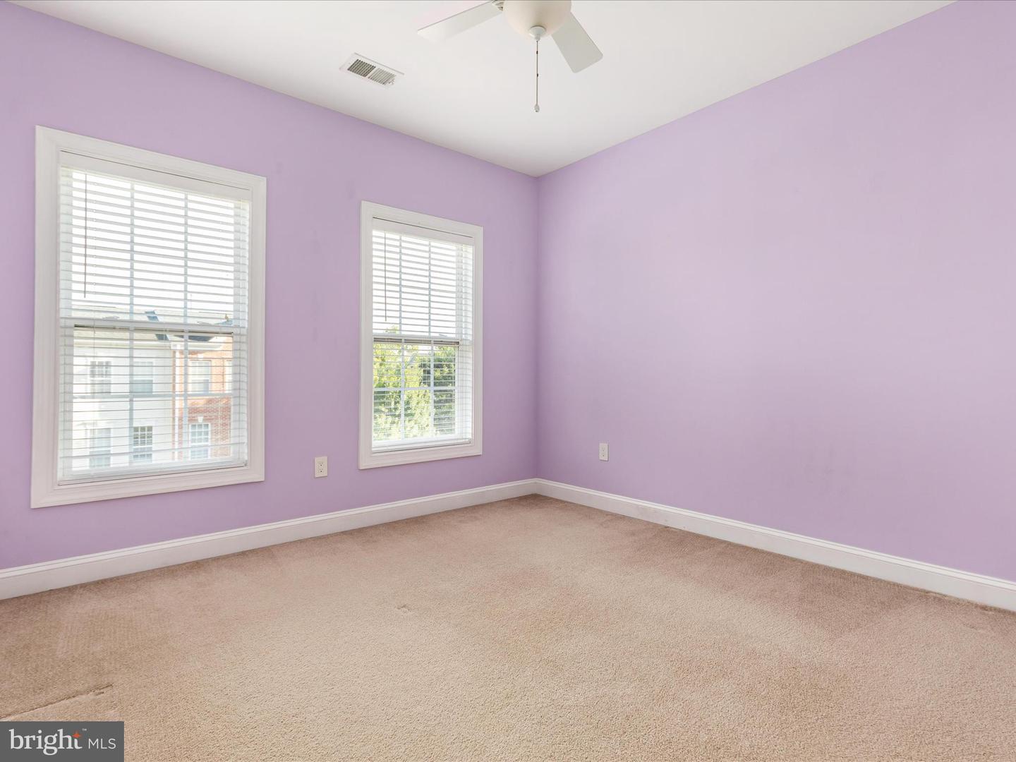 15997 GREYMILL MANOR DR, HAYMARKET, Virginia 20169, 3 Bedrooms Bedrooms, ,2 BathroomsBathrooms,Residential,For sale,15997 GREYMILL MANOR DR,VAPW2100526 MLS # VAPW2100526