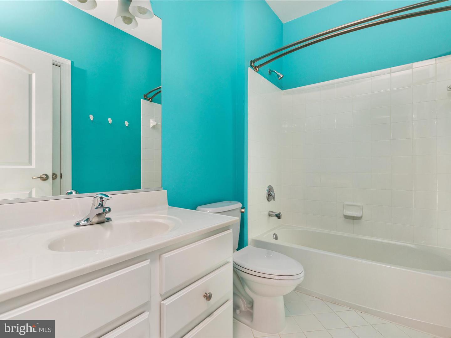 15997 GREYMILL MANOR DR, HAYMARKET, Virginia 20169, 3 Bedrooms Bedrooms, ,2 BathroomsBathrooms,Residential,For sale,15997 GREYMILL MANOR DR,VAPW2100526 MLS # VAPW2100526