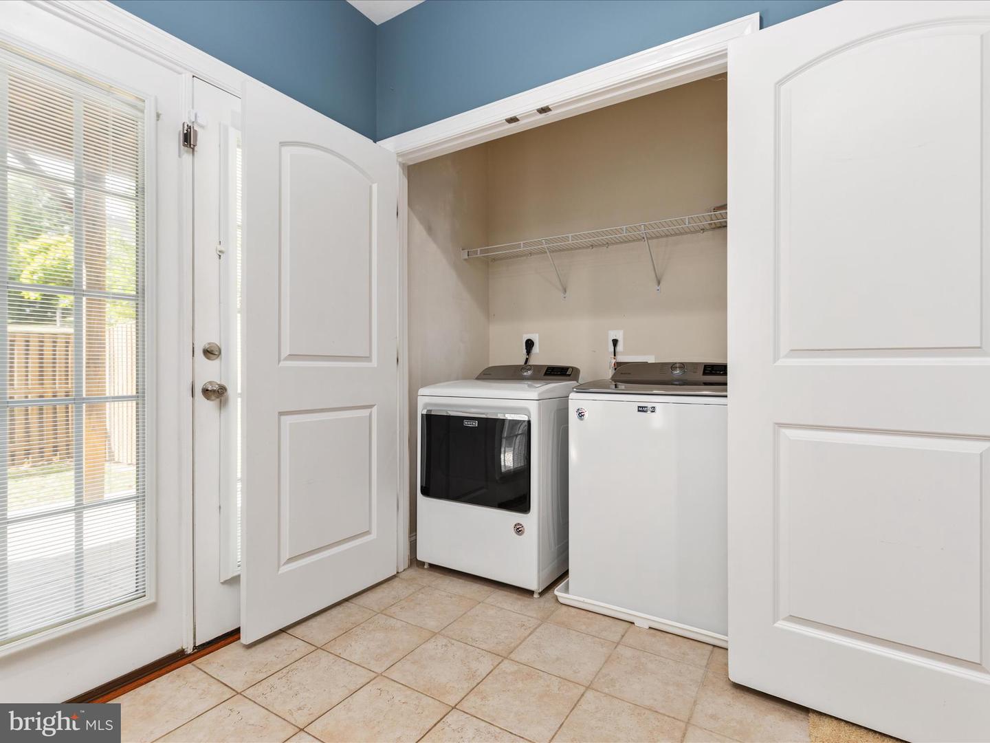 15997 GREYMILL MANOR DR, HAYMARKET, Virginia 20169, 3 Bedrooms Bedrooms, ,2 BathroomsBathrooms,Residential,For sale,15997 GREYMILL MANOR DR,VAPW2100526 MLS # VAPW2100526