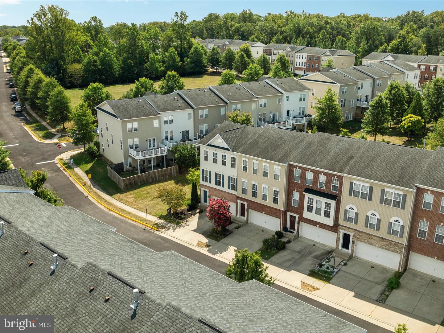 15997 GREYMILL MANOR DR, HAYMARKET, Virginia 20169, 3 Bedrooms Bedrooms, ,2 BathroomsBathrooms,Residential,For sale,15997 GREYMILL MANOR DR,VAPW2100526 MLS # VAPW2100526
