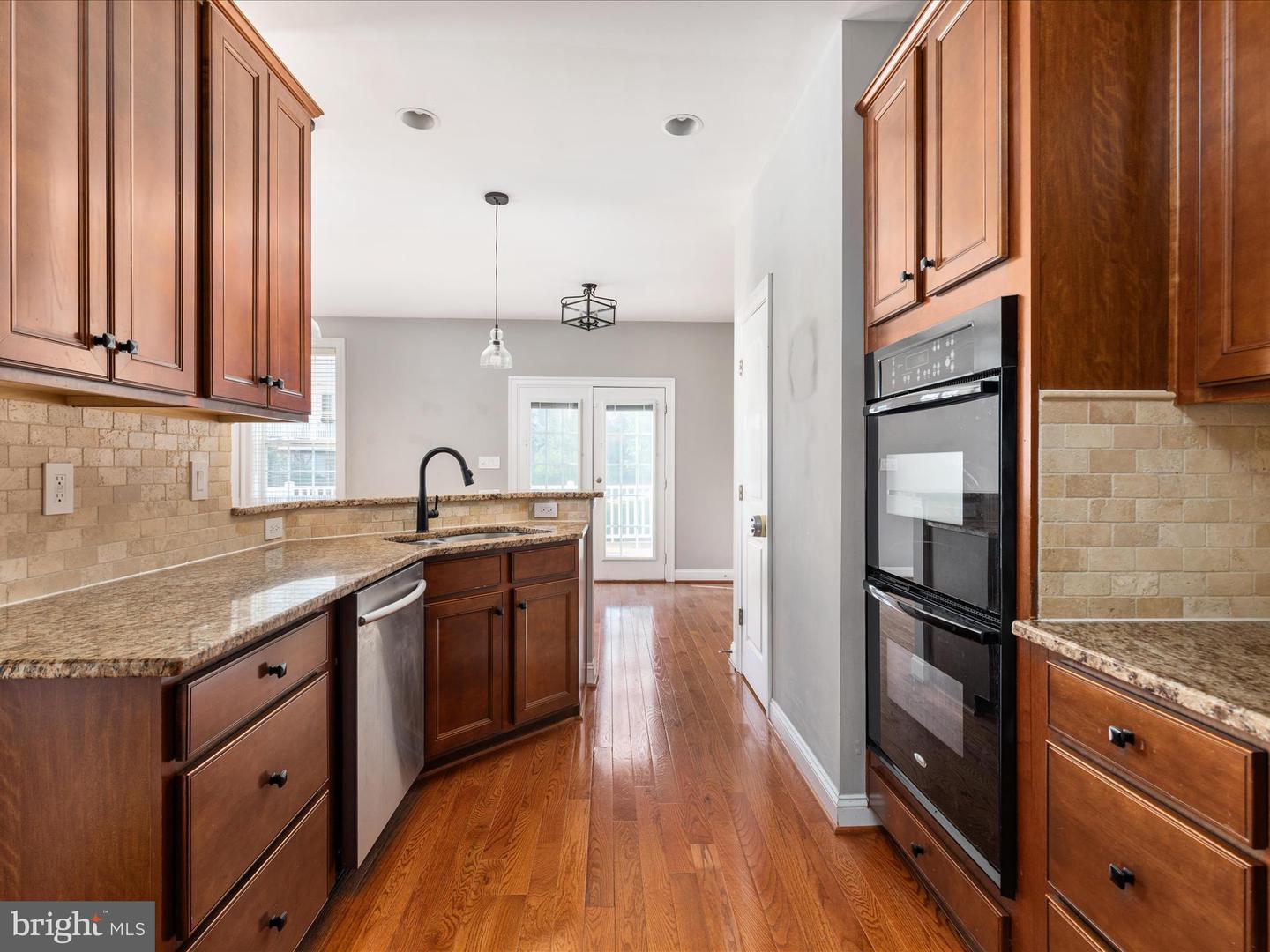 15997 GREYMILL MANOR DR, HAYMARKET, Virginia 20169, 3 Bedrooms Bedrooms, ,2 BathroomsBathrooms,Residential,For sale,15997 GREYMILL MANOR DR,VAPW2100526 MLS # VAPW2100526