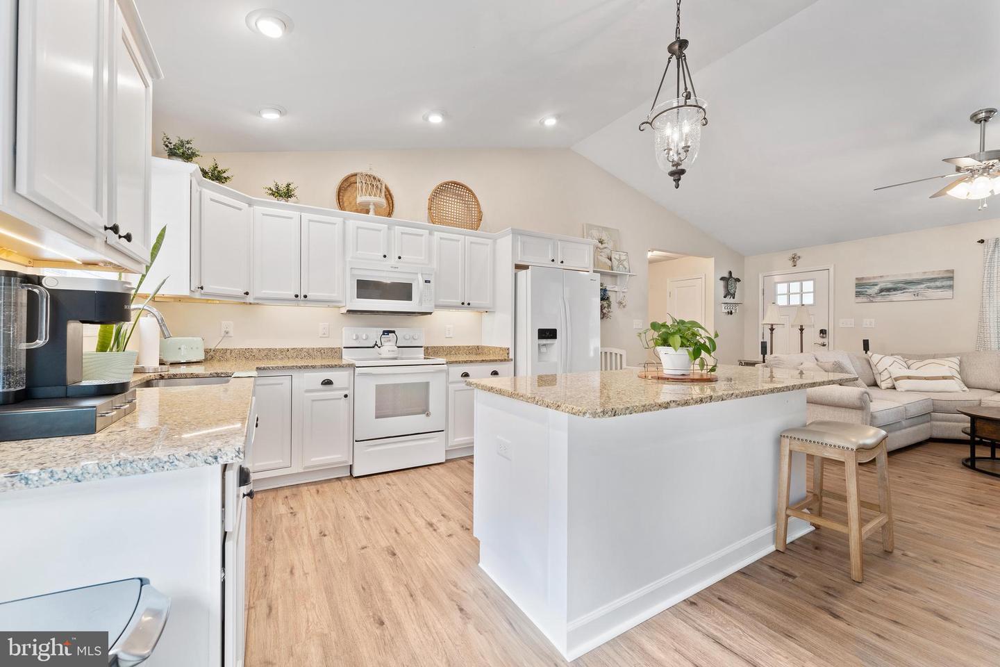 305 CEDAR LANE, COLONIAL BEACH, Virginia 22443, 3 Bedrooms Bedrooms, ,2 BathroomsBathrooms,Residential,For sale,305 CEDAR LANE,VAWE2009446 MLS # VAWE2009446