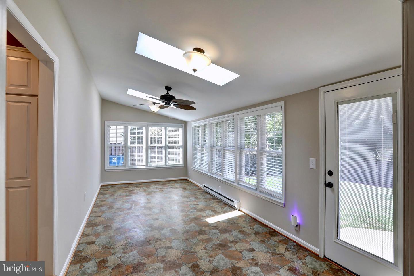 5712 MACKENZIE ST, CENTREVILLE, Virginia 20120, 5 Bedrooms Bedrooms, 9 Rooms Rooms,3 BathroomsBathrooms,Residential,For sale,5712 MACKENZIE ST,VAFX2260292 MLS # VAFX2260292