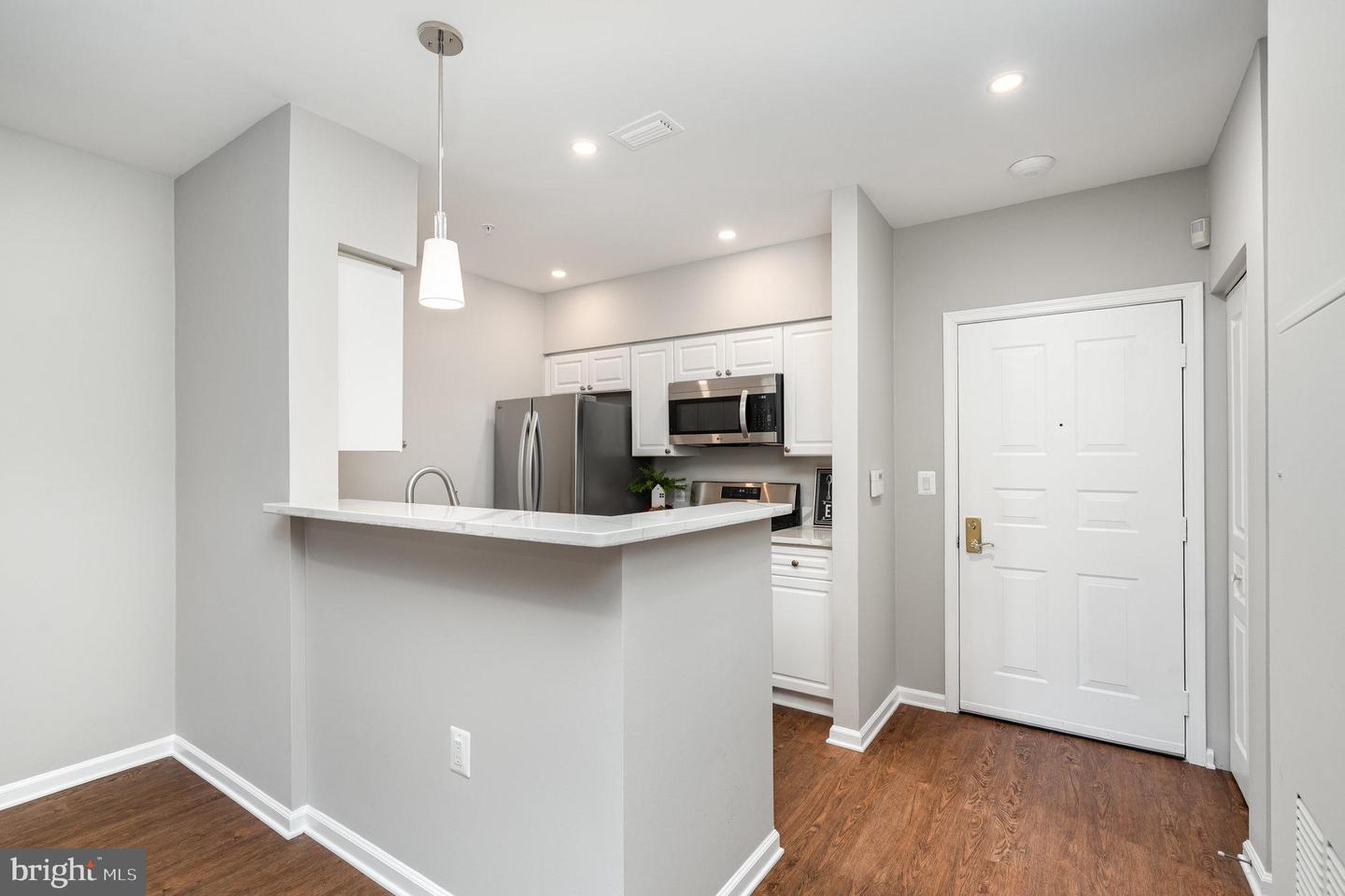 12915 ALTON SQ #117, HERNDON, Virginia 20170, 1 Bedroom Bedrooms, ,1 BathroomBathrooms,Residential,For sale,12915 ALTON SQ #117,VAFX2260508 MLS # VAFX2260508