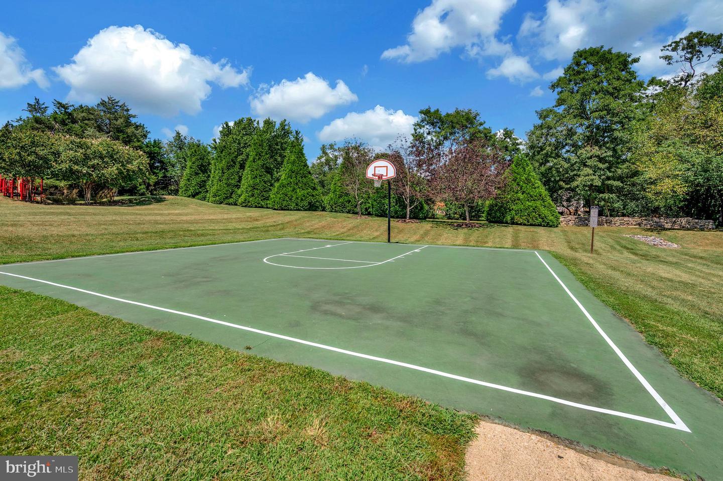 4310 ESSEX CT, FREDERICKSBURG, Virginia 22408, 5 Bedrooms Bedrooms, ,2 BathroomsBathrooms,Residential,For sale,4310 ESSEX CT,VASP2035478 MLS # VASP2035478