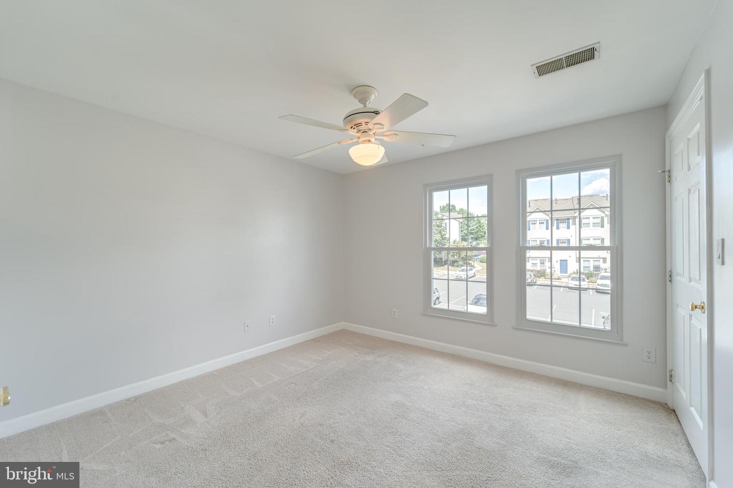 9220-E CARDINAL FOREST LN #E, LORTON, Virginia 22079, 2 Bedrooms Bedrooms, ,2 BathroomsBathrooms,Residential,For sale,9220-E CARDINAL FOREST LN #E,VAFX2261870 MLS # VAFX2261870