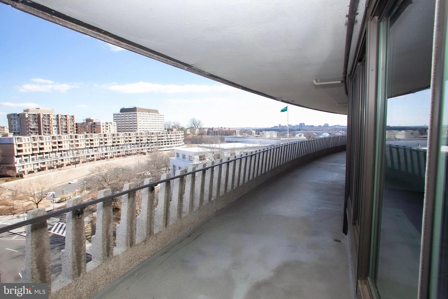 2500 VIRGINIA AVE NW #1108-S, WASHINGTON, District Of Columbia 20037, 2 Bedrooms Bedrooms, ,2 BathroomsBathrooms,Residential,For sale,2500 VIRGINIA AVE NW #1108-S,DCDC2215872 MLS # DCDC2215872
