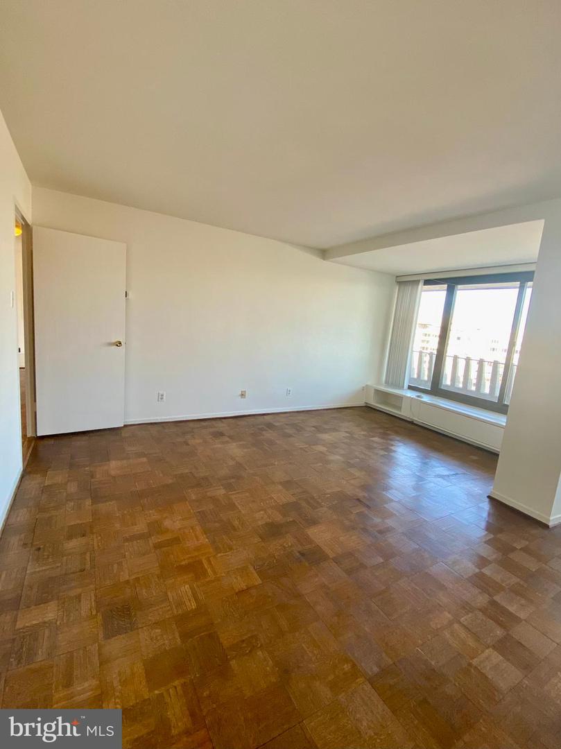 2500 VIRGINIA AVE NW #1108-S, WASHINGTON, District Of Columbia 20037, 2 Bedrooms Bedrooms, ,2 BathroomsBathrooms,Residential,For sale,2500 VIRGINIA AVE NW #1108-S,DCDC2215872 MLS # DCDC2215872