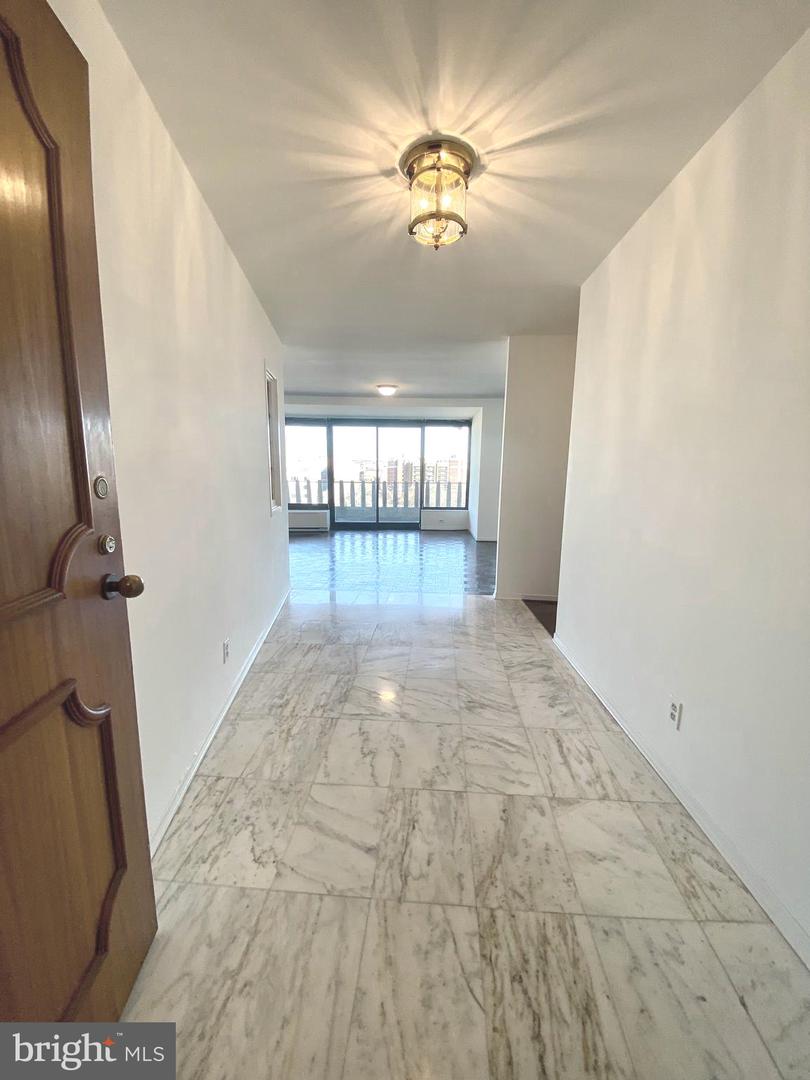 2500 VIRGINIA AVE NW #1108-S, WASHINGTON, District Of Columbia 20037, 2 Bedrooms Bedrooms, ,2 BathroomsBathrooms,Residential,For sale,2500 VIRGINIA AVE NW #1108-S,DCDC2215872 MLS # DCDC2215872