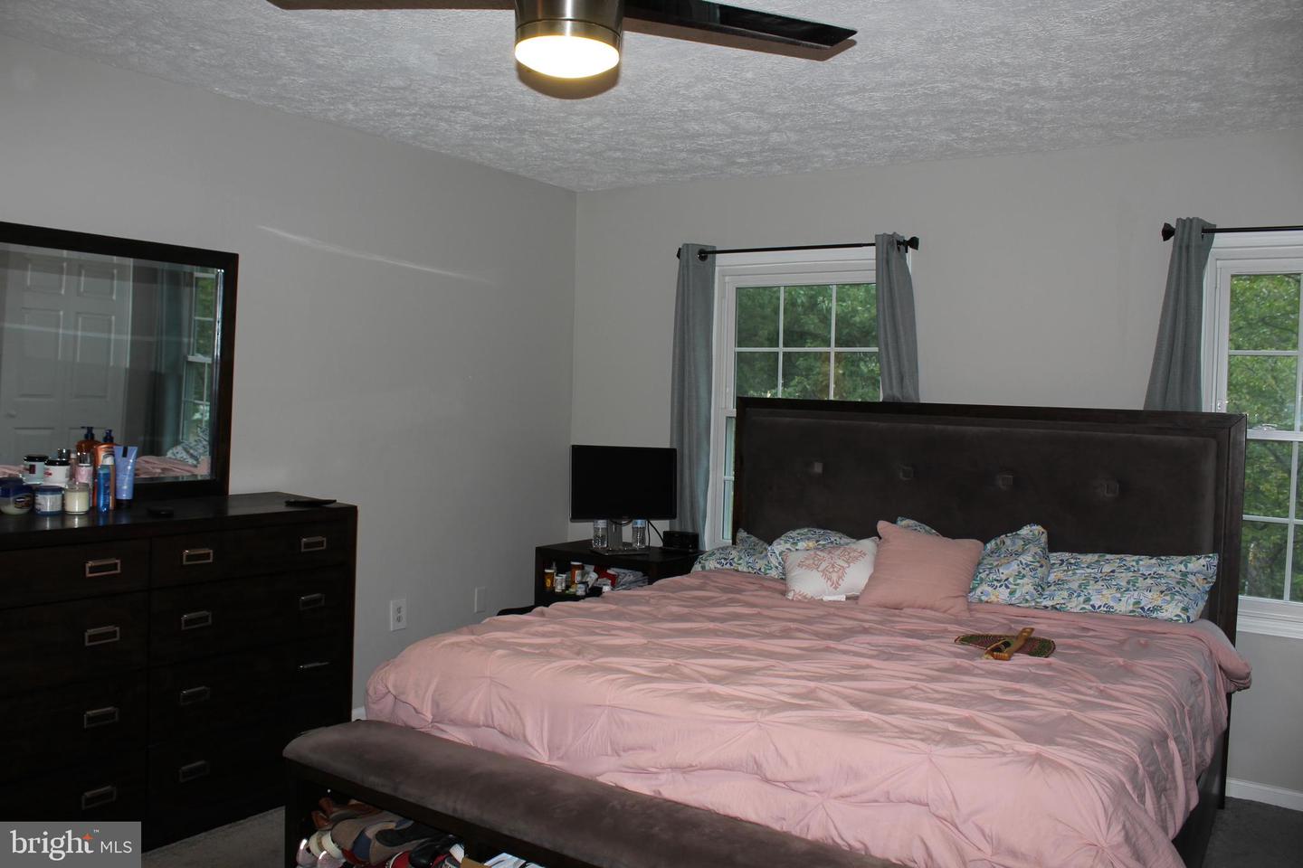 15084 GREENMOUNT DR, WOODBRIDGE, Virginia 22193, 5 Bedrooms Bedrooms, ,3 BathroomsBathrooms,Residential,For sale,15084 GREENMOUNT DR,VAPW2102022 MLS # VAPW2102022