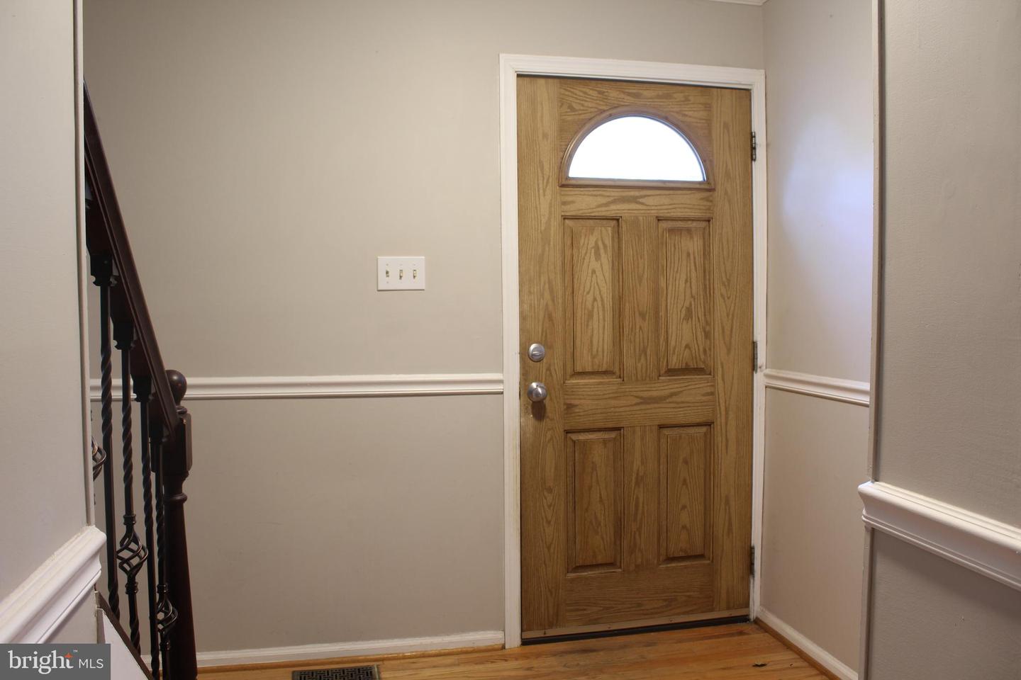 15084 GREENMOUNT DR, WOODBRIDGE, Virginia 22193, 5 Bedrooms Bedrooms, ,3 BathroomsBathrooms,Residential,For sale,15084 GREENMOUNT DR,VAPW2102022 MLS # VAPW2102022