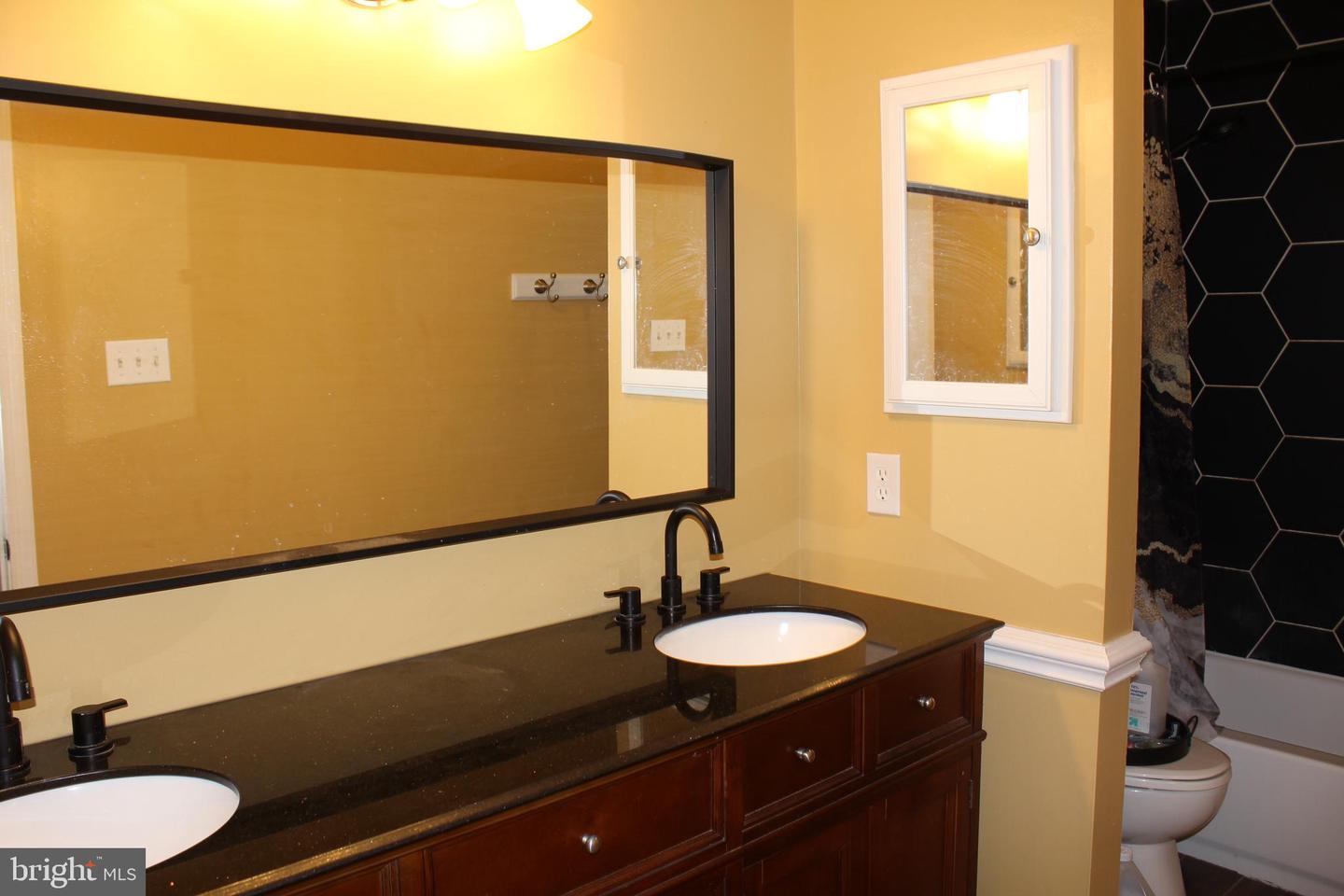 15084 GREENMOUNT DR, WOODBRIDGE, Virginia 22193, 5 Bedrooms Bedrooms, ,3 BathroomsBathrooms,Residential,For sale,15084 GREENMOUNT DR,VAPW2102022 MLS # VAPW2102022