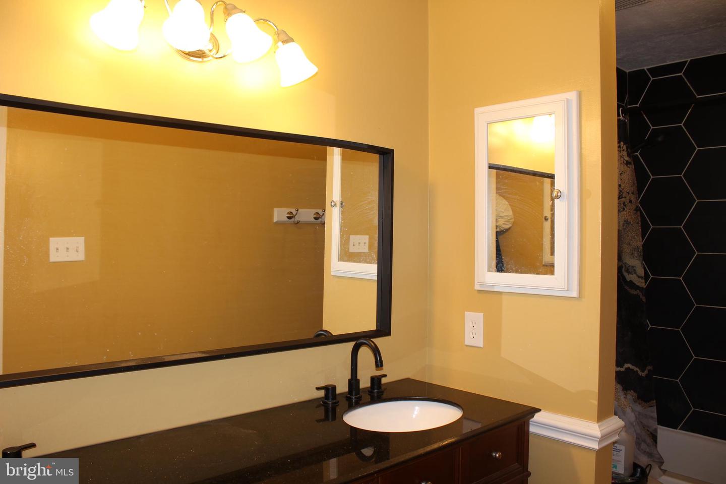 15084 GREENMOUNT DR, WOODBRIDGE, Virginia 22193, 5 Bedrooms Bedrooms, ,3 BathroomsBathrooms,Residential,For sale,15084 GREENMOUNT DR,VAPW2102022 MLS # VAPW2102022