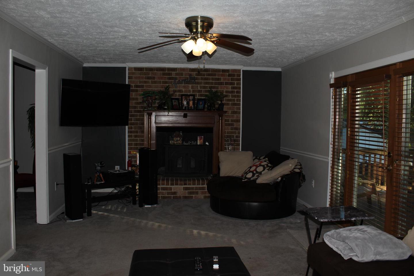15084 GREENMOUNT DR, WOODBRIDGE, Virginia 22193, 5 Bedrooms Bedrooms, ,3 BathroomsBathrooms,Residential,For sale,15084 GREENMOUNT DR,VAPW2102022 MLS # VAPW2102022