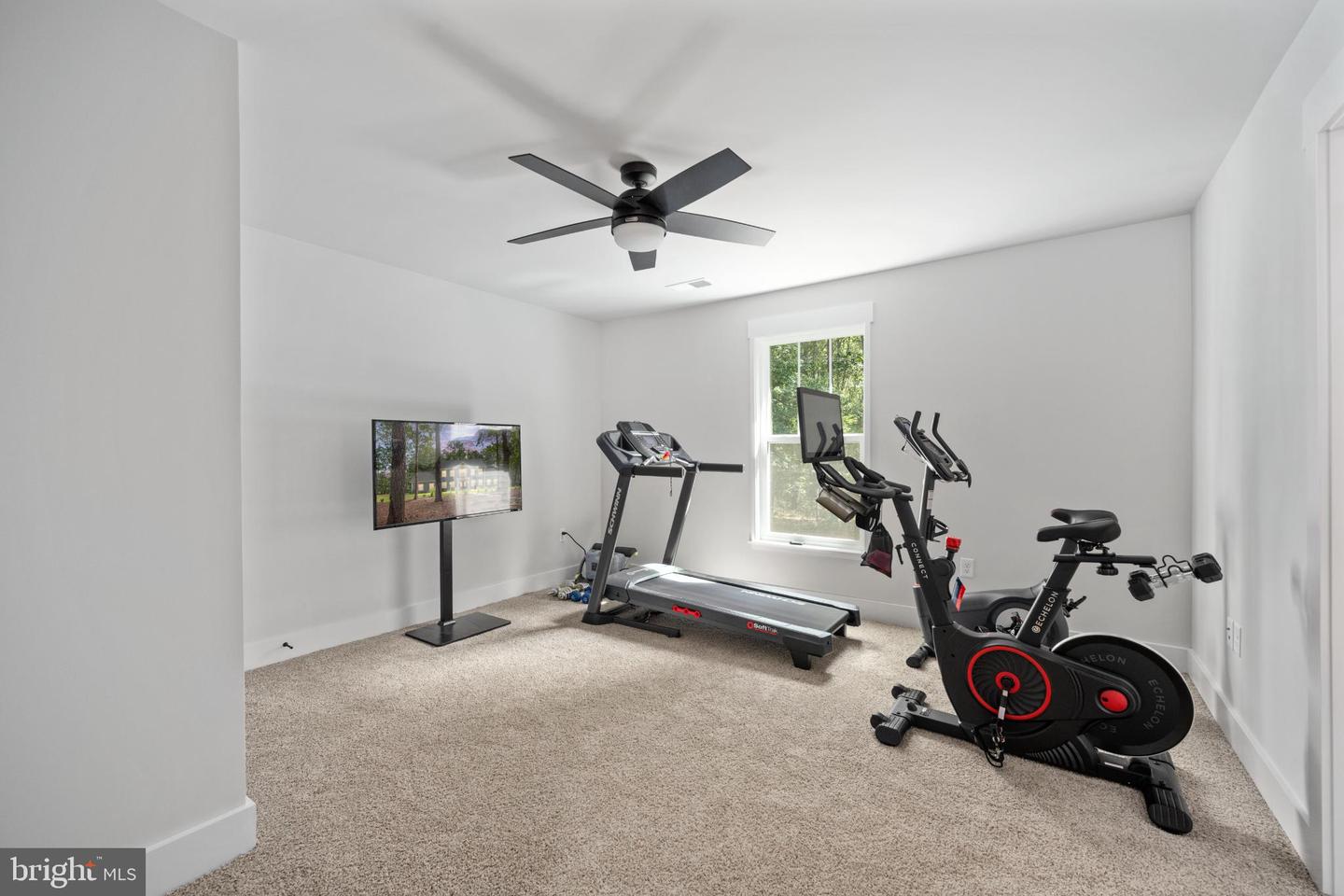11204 HONOR BRIDGE FARM PL, SPOTSYLVANIA, Virginia 22551, 5 Bedrooms Bedrooms, 14 Rooms Rooms,3 BathroomsBathrooms,Residential,For sale,11204 HONOR BRIDGE FARM PL,VASP2035694 MLS # VASP2035694