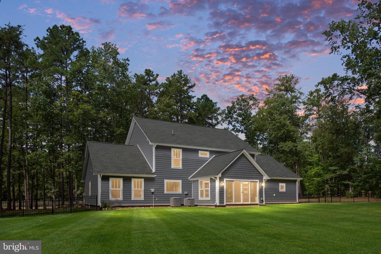 11204 HONOR BRIDGE FARM PL, SPOTSYLVANIA, Virginia 22551, 5 Bedrooms Bedrooms, 14 Rooms Rooms,3 BathroomsBathrooms,Residential,For sale,11204 HONOR BRIDGE FARM PL,VASP2035694 MLS # VASP2035694