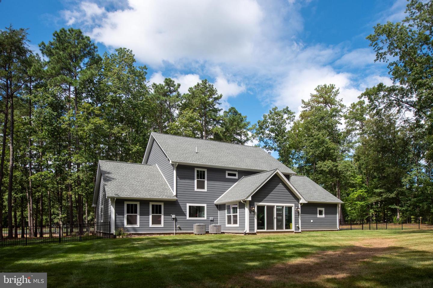 11204 HONOR BRIDGE FARM PL, SPOTSYLVANIA, Virginia 22551, 5 Bedrooms Bedrooms, 14 Rooms Rooms,3 BathroomsBathrooms,Residential,For sale,11204 HONOR BRIDGE FARM PL,VASP2035694 MLS # VASP2035694
