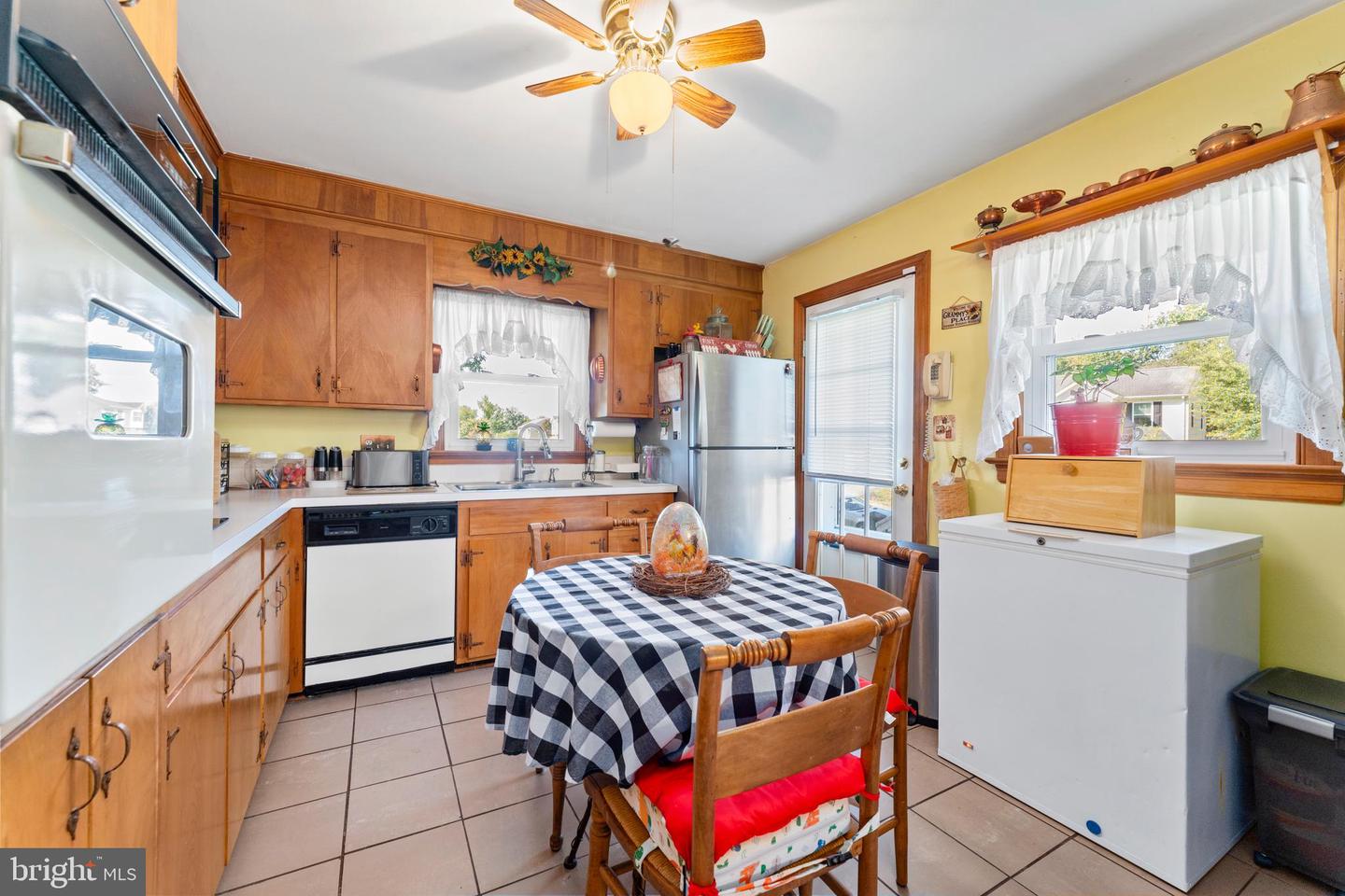7105 PULLEN DR, FREDERICKSBURG, Virginia 22407, 5 Bedrooms Bedrooms, ,3 BathroomsBathrooms,Residential,For sale,7105 PULLEN DR,VASP2035726 MLS # VASP2035726