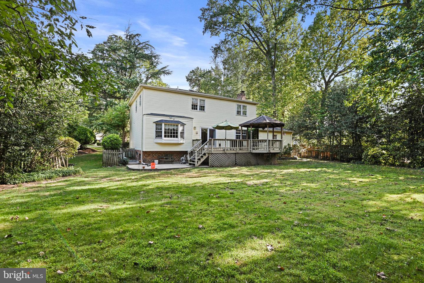 1704 CLOVELLY CT, VIENNA, Virginia 22182, 6 Bedrooms Bedrooms, ,3 BathroomsBathrooms,Residential,For sale,1704 CLOVELLY CT,VAFX2263060 MLS # VAFX2263060