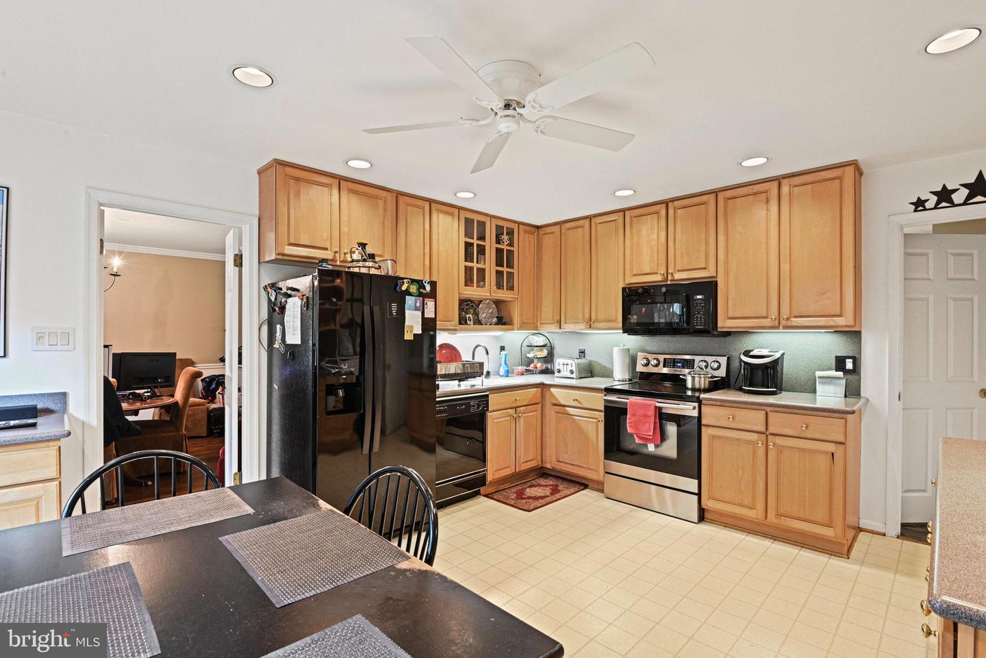 1704 CLOVELLY CT, VIENNA, Virginia 22182, 6 Bedrooms Bedrooms, ,3 BathroomsBathrooms,Residential,For sale,1704 CLOVELLY CT,VAFX2263060 MLS # VAFX2263060