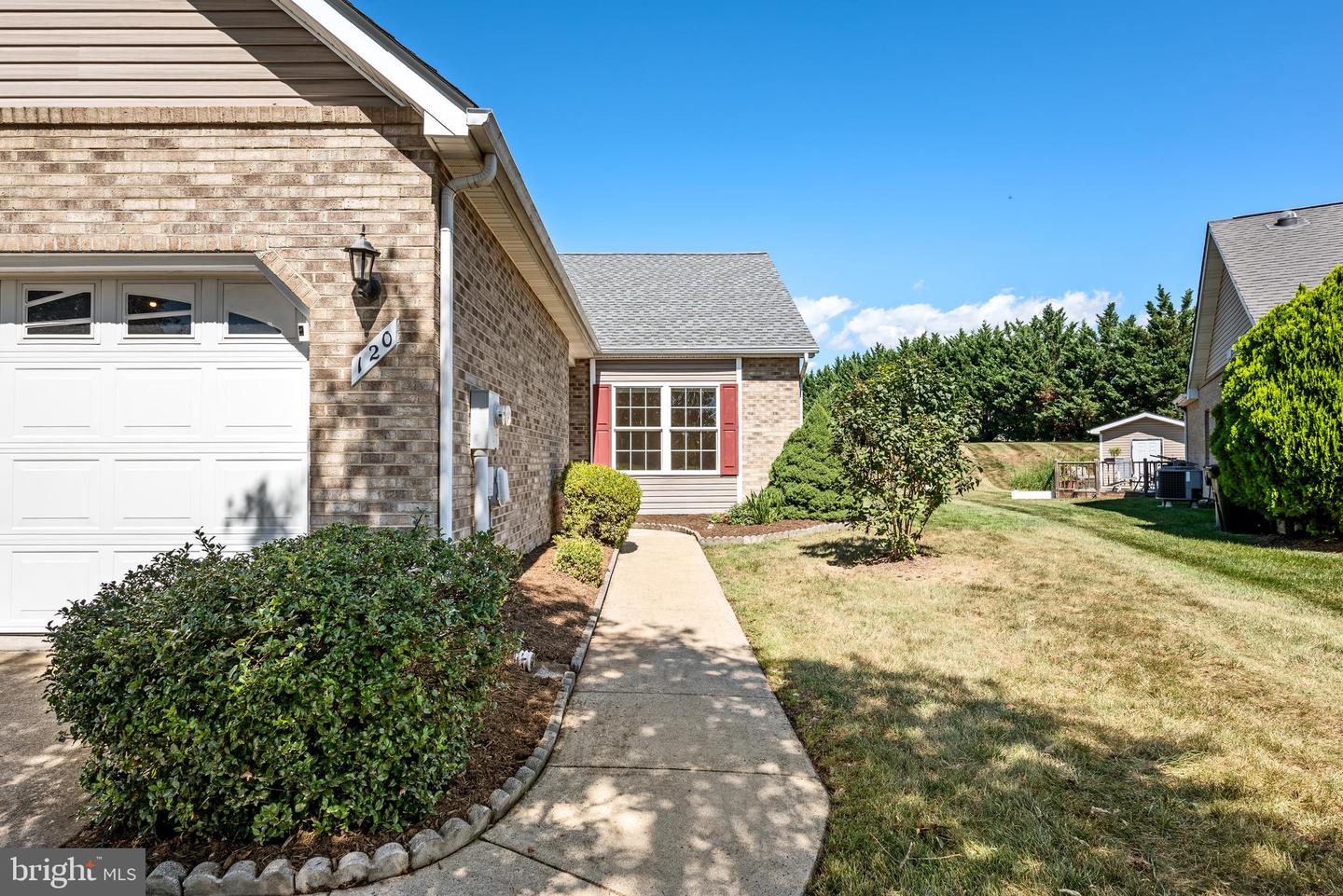 120 BAYBERRY CT, STEPHENS CITY, Virginia 22655, 2 Bedrooms Bedrooms, ,2 BathroomsBathrooms,Residential,For sale,120 BAYBERRY CT,VAFV2036394 MLS # VAFV2036394