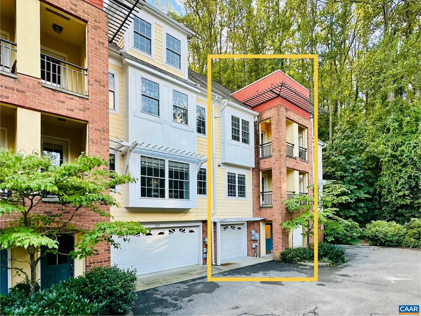 729 CAIRN HEIGHTS CT, CHARLOTTESVILLE, Virginia 22903, 2 Bedrooms Bedrooms, ,2 BathroomsBathrooms,Residential,For sale,729 CAIRN HEIGHTS CT,668248 MLS # 668248