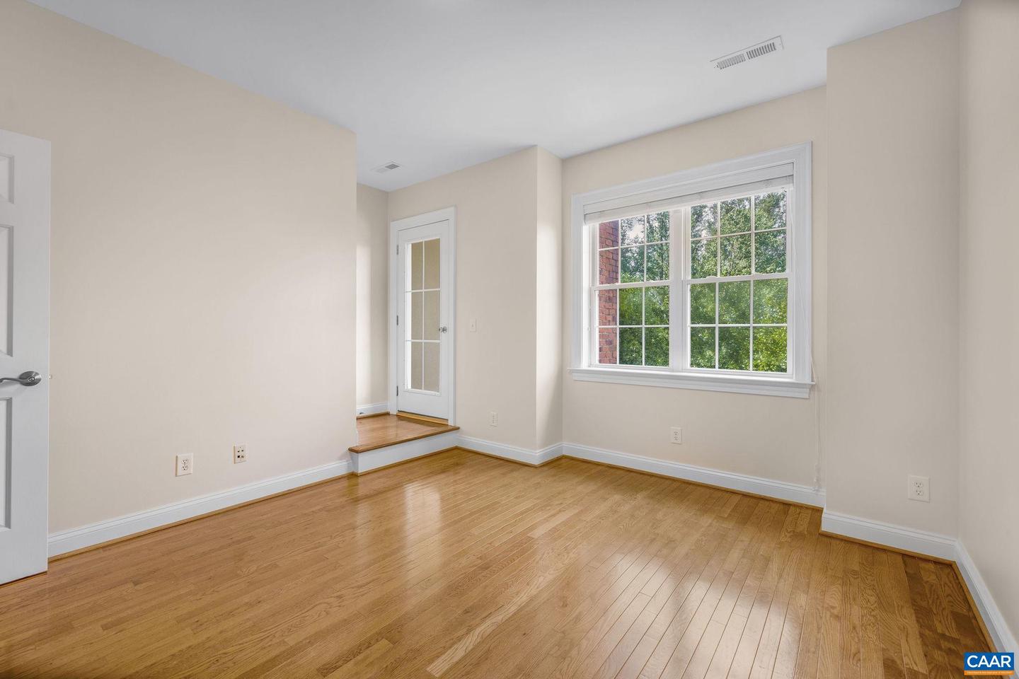 729 CAIRN HEIGHTS CT, CHARLOTTESVILLE, Virginia 22903, 2 Bedrooms Bedrooms, ,2 BathroomsBathrooms,Residential,For sale,729 CAIRN HEIGHTS CT,668248 MLS # 668248