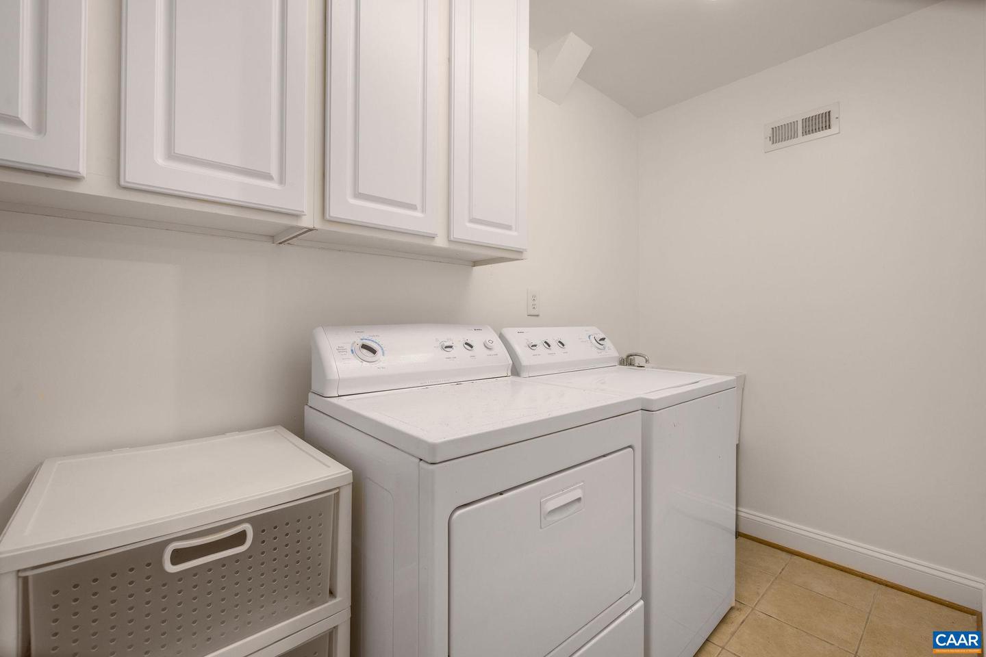 729 CAIRN HEIGHTS CT, CHARLOTTESVILLE, Virginia 22903, 2 Bedrooms Bedrooms, ,2 BathroomsBathrooms,Residential,For sale,729 CAIRN HEIGHTS CT,668248 MLS # 668248