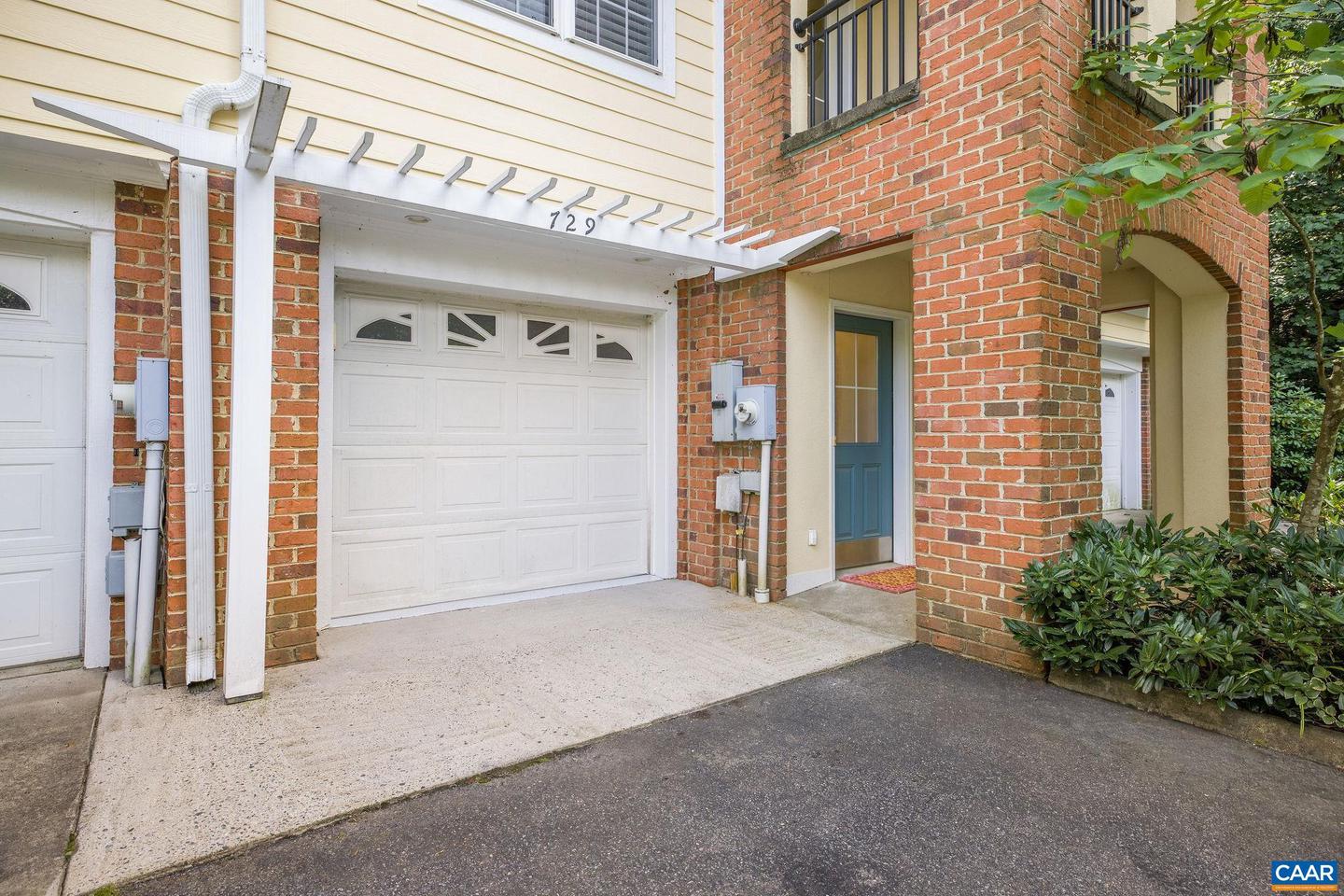 729 CAIRN HEIGHTS CT, CHARLOTTESVILLE, Virginia 22903, 2 Bedrooms Bedrooms, ,2 BathroomsBathrooms,Residential,For sale,729 CAIRN HEIGHTS CT,668248 MLS # 668248
