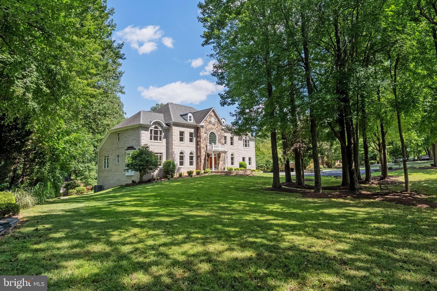 1619 BEULAH ROAD, VIENNA, Virginia 22182, 6 Bedrooms Bedrooms, ,7 BathroomsBathrooms,Residential,For sale,1619 BEULAH ROAD,VAFX2263416 MLS # VAFX2263416