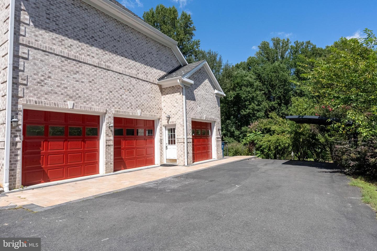 1619 BEULAH ROAD, VIENNA, Virginia 22182, 6 Bedrooms Bedrooms, ,7 BathroomsBathrooms,Residential,For sale,1619 BEULAH ROAD,VAFX2263416 MLS # VAFX2263416