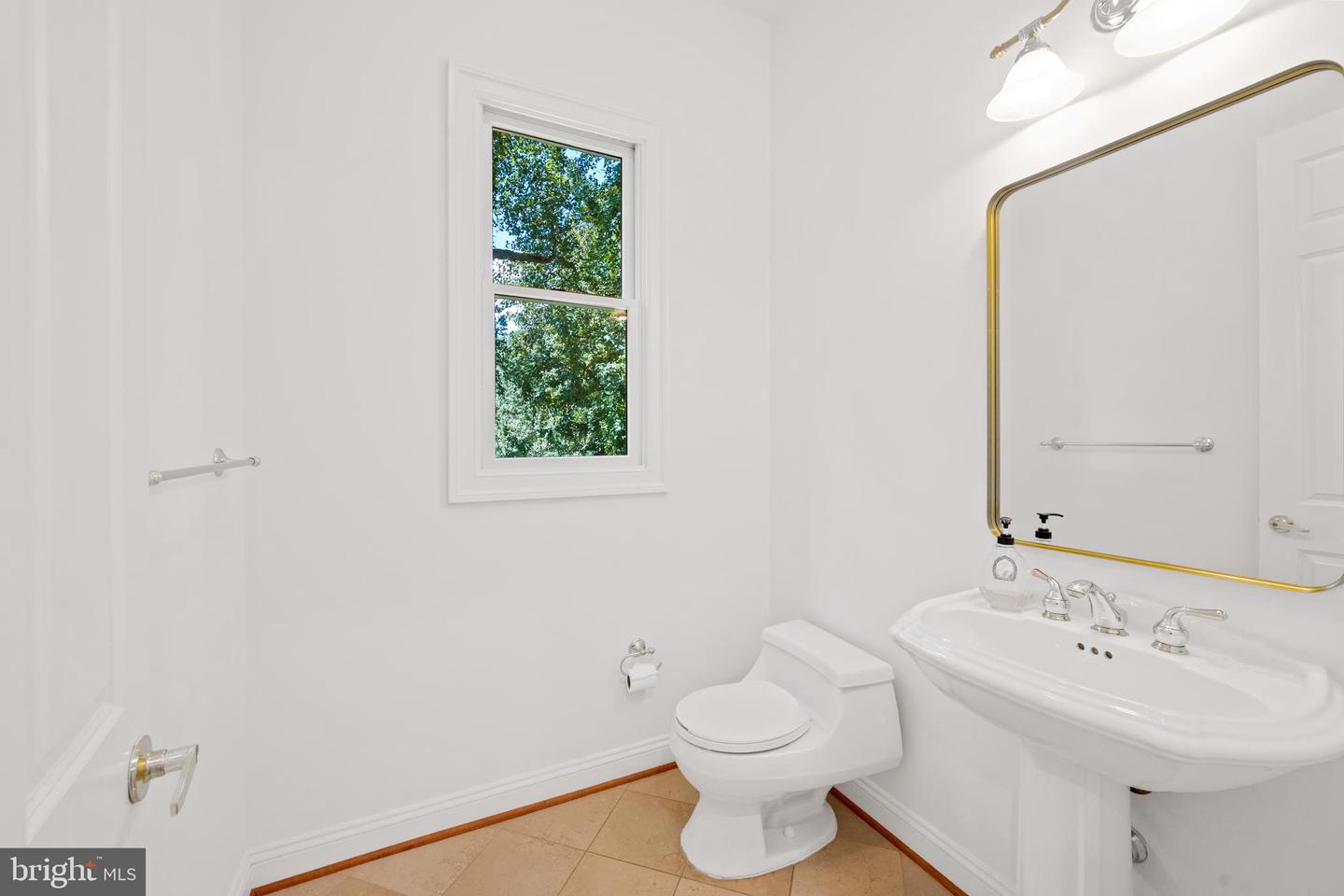 1619 BEULAH ROAD, VIENNA, Virginia 22182, 6 Bedrooms Bedrooms, ,7 BathroomsBathrooms,Residential,For sale,1619 BEULAH ROAD,VAFX2263416 MLS # VAFX2263416