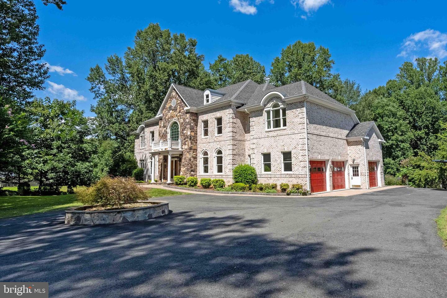 1619 BEULAH ROAD, VIENNA, Virginia 22182, 6 Bedrooms Bedrooms, ,7 BathroomsBathrooms,Residential,For sale,1619 BEULAH ROAD,VAFX2263416 MLS # VAFX2263416