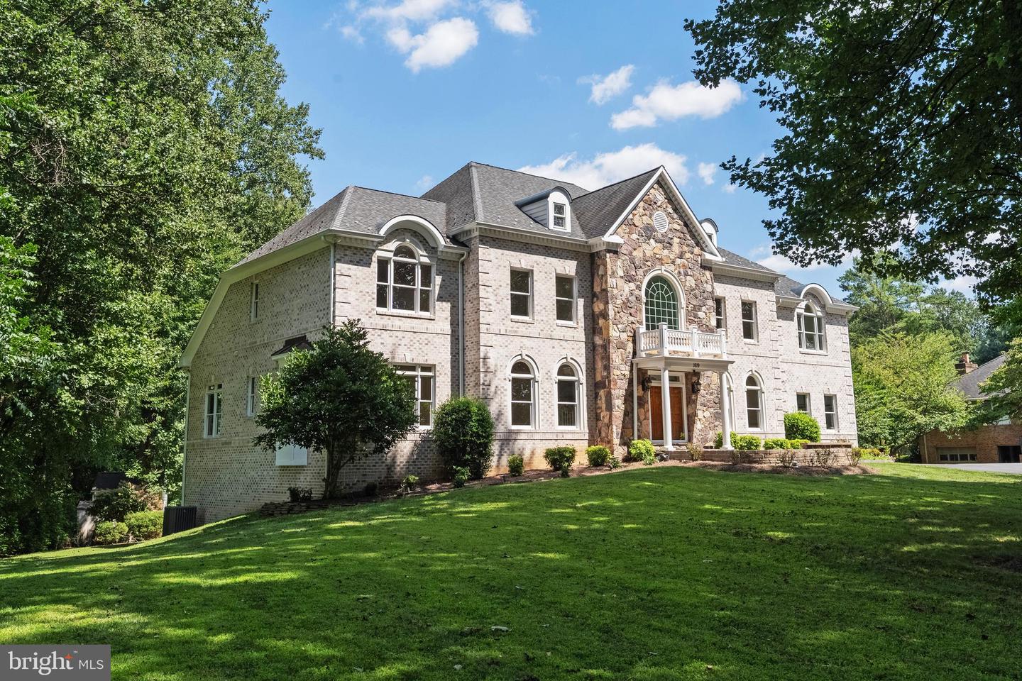 1619 BEULAH ROAD, VIENNA, Virginia 22182, 6 Bedrooms Bedrooms, ,7 BathroomsBathrooms,Residential,For sale,1619 BEULAH ROAD,VAFX2263416 MLS # VAFX2263416