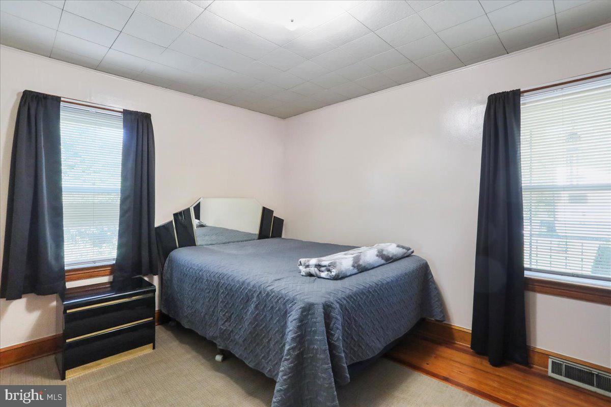 261 MIDDLE LN, GORE, Virginia 22637, 3 Bedrooms Bedrooms, ,1 BathroomBathrooms,Residential,For sale,261 MIDDLE LN,VAFV2036422 MLS # VAFV2036422
