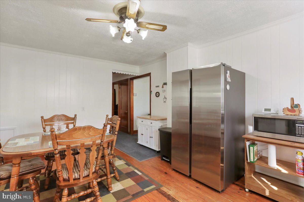 261 MIDDLE LN, GORE, Virginia 22637, 3 Bedrooms Bedrooms, ,1 BathroomBathrooms,Residential,For sale,261 MIDDLE LN,VAFV2036422 MLS # VAFV2036422
