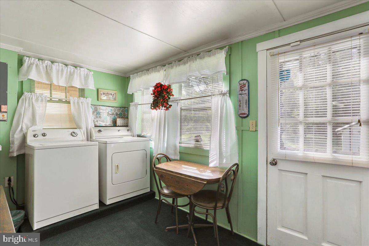 261 MIDDLE LN, GORE, Virginia 22637, 3 Bedrooms Bedrooms, ,1 BathroomBathrooms,Residential,For sale,261 MIDDLE LN,VAFV2036422 MLS # VAFV2036422
