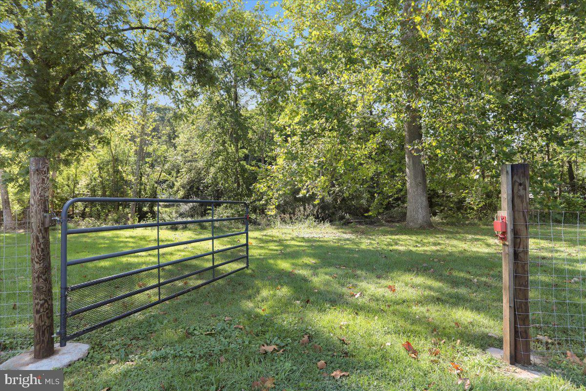 261 MIDDLE LN, GORE, Virginia 22637, 3 Bedrooms Bedrooms, ,1 BathroomBathrooms,Residential,For sale,261 MIDDLE LN,VAFV2036422 MLS # VAFV2036422