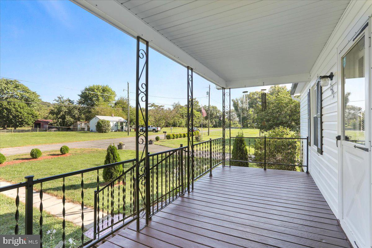 261 MIDDLE LN, GORE, Virginia 22637, 3 Bedrooms Bedrooms, ,1 BathroomBathrooms,Residential,For sale,261 MIDDLE LN,VAFV2036422 MLS # VAFV2036422