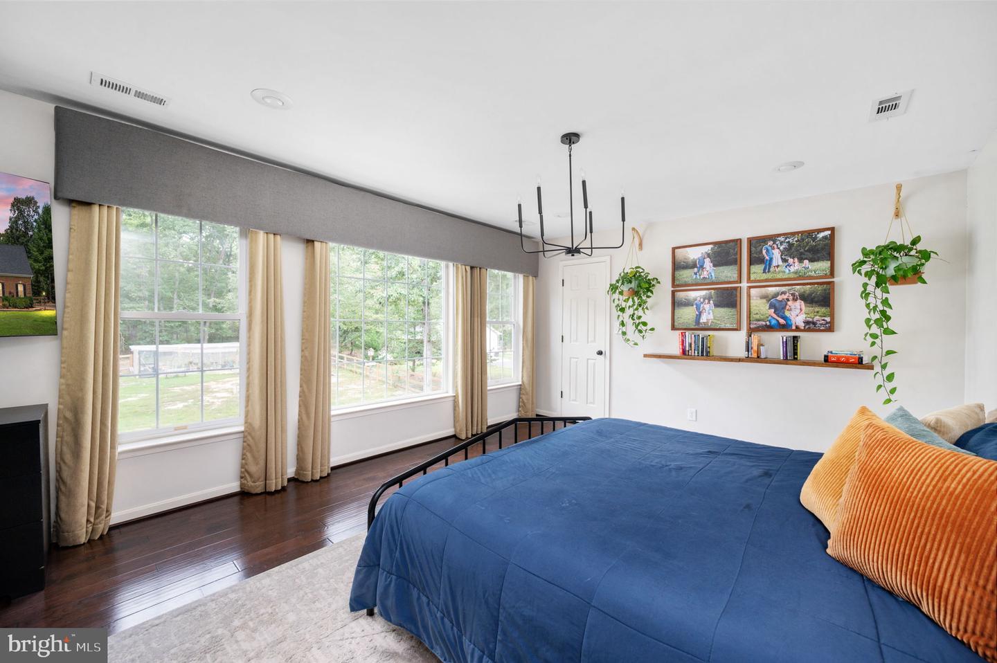 8903 BOULEVARD OF THE GENERALS, SPOTSYLVANIA, Virginia 22553, 4 Bedrooms Bedrooms, ,3 BathroomsBathrooms,Residential,For sale,8903 BOULEVARD OF THE GENERALS,VASP2035836 MLS # VASP2035836