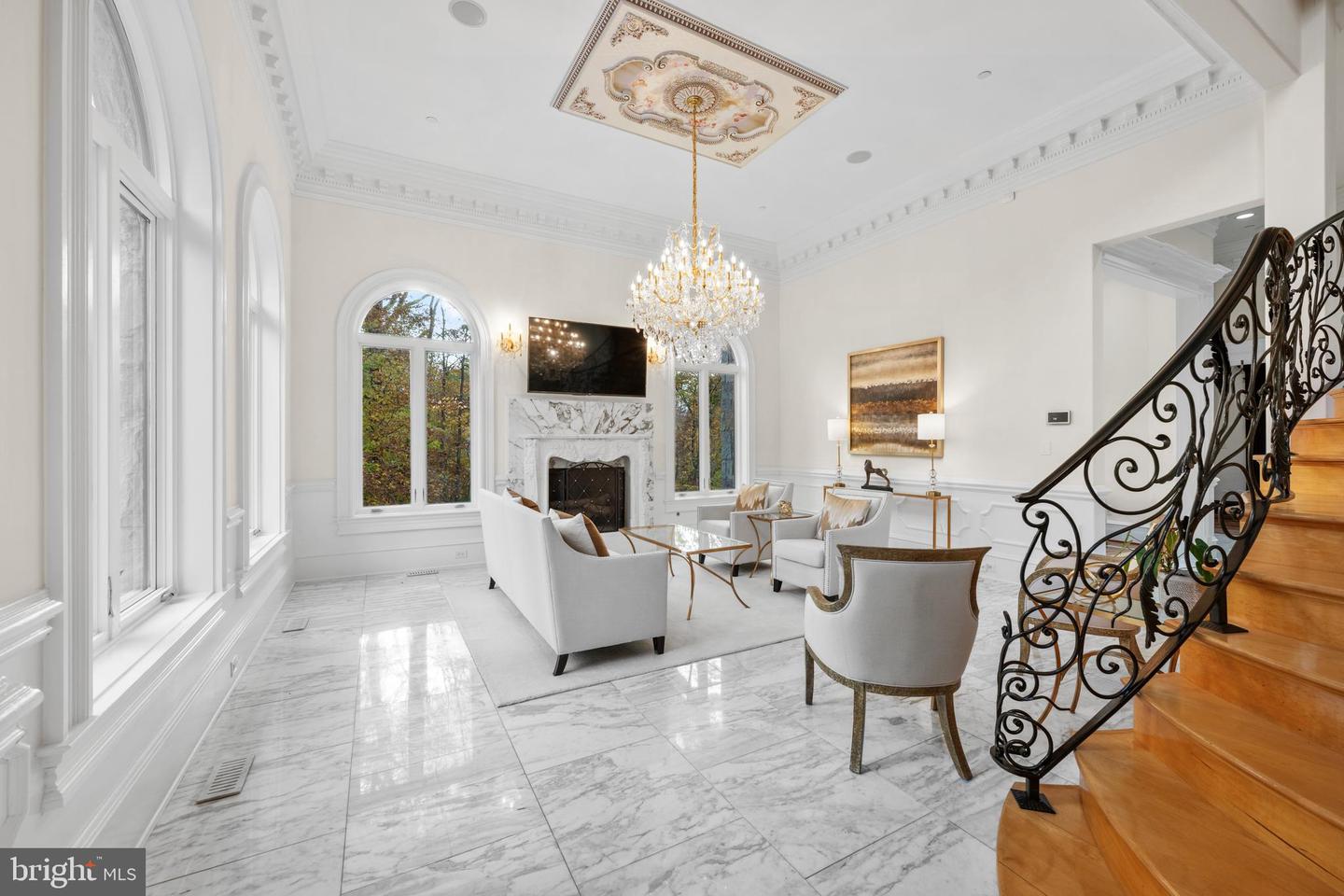 612 RIVERCREST DR, MCLEAN, Virginia 22101, 5 Bedrooms Bedrooms, ,9 BathroomsBathrooms,Residential,For sale,612 RIVERCREST DR,VAFX2263666 MLS # VAFX2263666