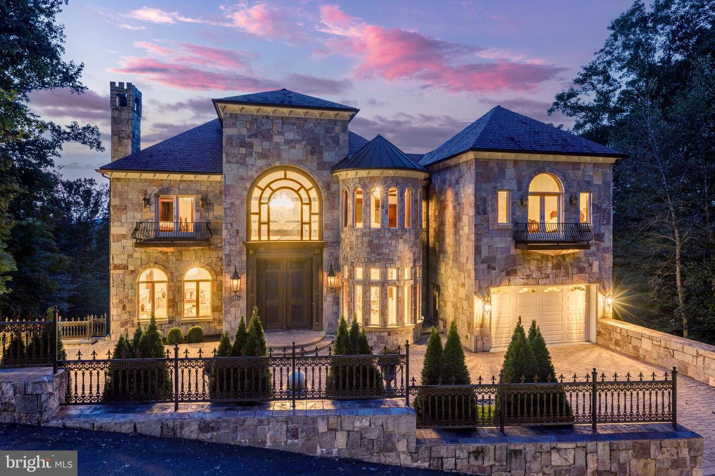 612 RIVERCREST DR, MCLEAN, Virginia 22101, 5 Bedrooms Bedrooms, ,9 BathroomsBathrooms,Residential,For sale,612 RIVERCREST DR,VAFX2263666 MLS # VAFX2263666